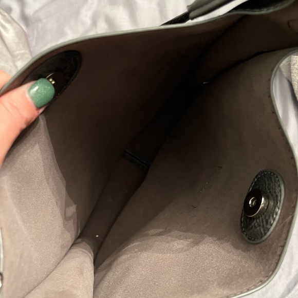 Great condition vegan gray guitar strap handbag - Picture 3 of 9